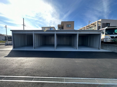 【外観】 | 浅井モータープールⅡシャッター付