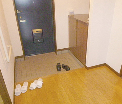 【玄関】 | フラワーシャトル