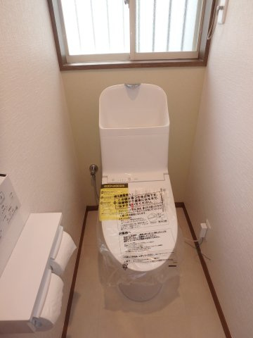 鶴ヶ島市上広谷中古戸建のトイレ