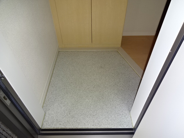 ラヴィ　アンソレイエの玄関