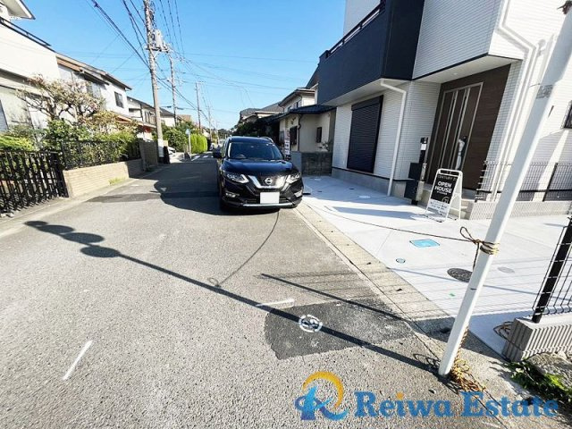 新築戸建　鎌倉市手広4丁目の前面道路含む現地写真