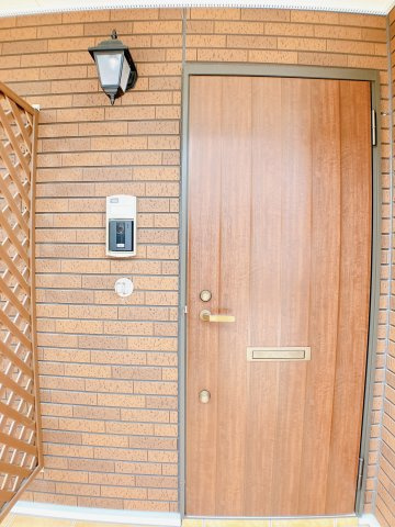 Field Stone Bの玄関