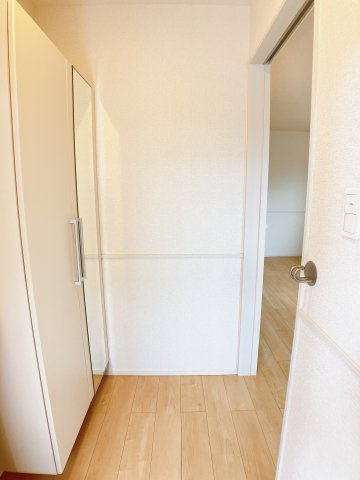 Field Stone Bの玄関