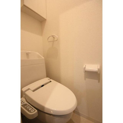 【トイレ】 | アットウィルコート | 別号室の写真になります。現況優先。