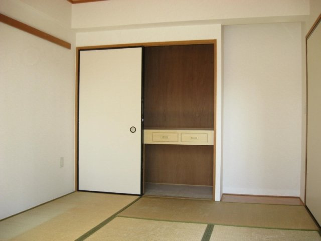 アルテール戸塚の和室