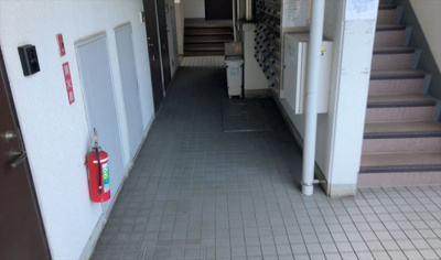 【内装】 | スカイコート橋本第一 | 共用部分は、一棟の建物に住む区分所有者全員が共同で所有するとし、共用部分の管理、補修などは、区分所有者で形成される管理組合が行います。個人の判断で勝手に変更することはできませんので覚えておきましょう。