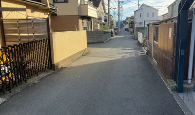 【展望】 | スカイコート橋本第一 | 眺望の良さを楽しめるダイニングキッチンで家族団らんの時間を過ごしてはいかがでしょうか。バルコニーから見える景色を家族で眺める時間は、時間が経つのを忘れてしまいそうですね。是非、現地を見に行きましょう！