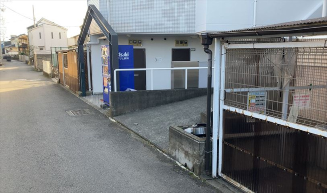【駐輪場】 | スカイコート橋本第一 | マンションの駐輪場は、事前に空きがあるか確認を取ると安心です。せっかく入居したのに駐輪スペースがない！なんてことになったら大変ですよね。そこで、内見時や購入前にはまず事前に確認しておくと良いでしょう。