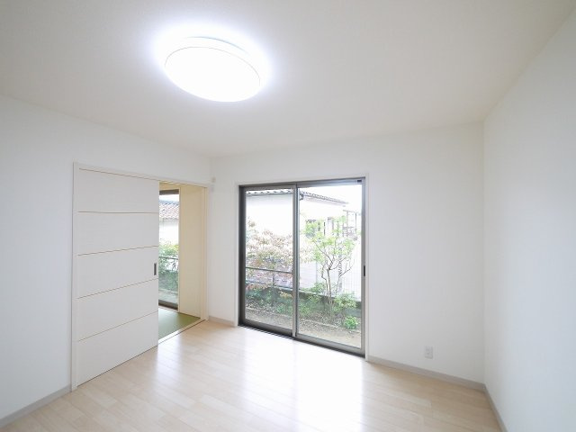 アンソレイユ北新町の洋室|個人の部屋や寝室として使える洋室です