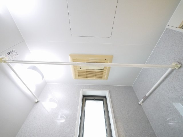 アンソレイユ北新町の設備|浴室乾燥付きのお風呂