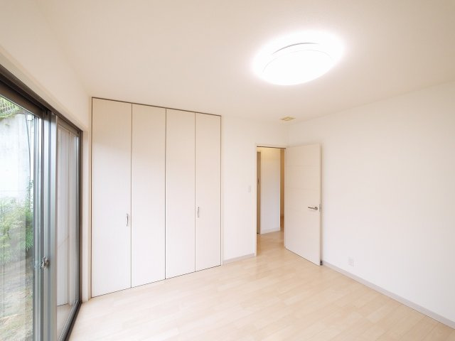 アンソレイユ北新町の洋室|個人の部屋や寝室として使える洋室です