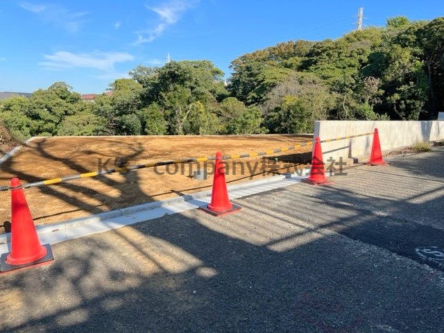 横須賀市桜が丘１丁目　建築条件無　売地　A区画の外観|駐車場の入り口のイメージができます♪