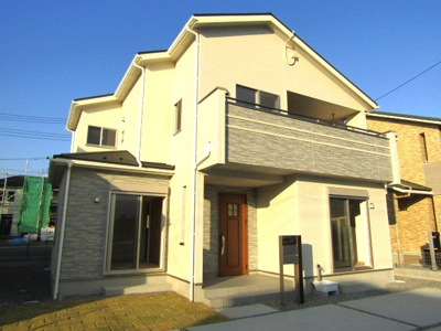 【外観】 | ブルーミングガーデン笛吹市春日居町鎮目2期　3号棟 | 建物外観を気になさる方へ、見た目の良い物件です