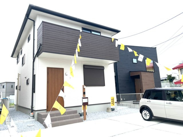 ★★ーSunCourtーサンコートー行橋市吉国の外観|ホワイトベースの可愛らしい物件♪【行橋市　新築戸建て】