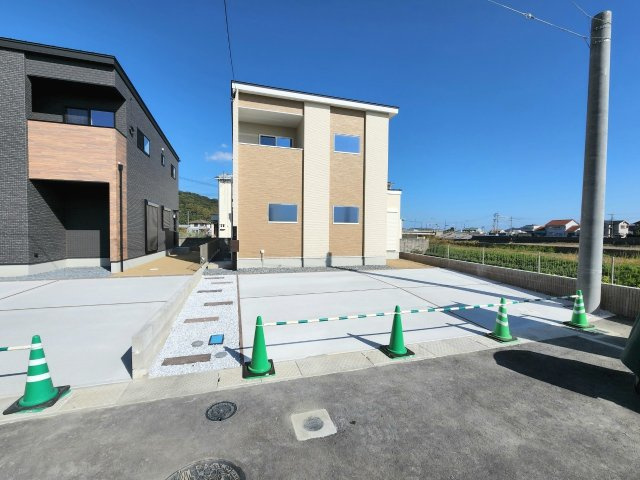 ★★ブライトヒルズ　行事1丁目の外観|スッキリした色合いの外観です♪　【行橋市　新築戸建て】