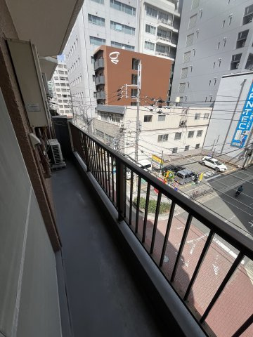 山田ビルのバルコニー|バルコニー付きです