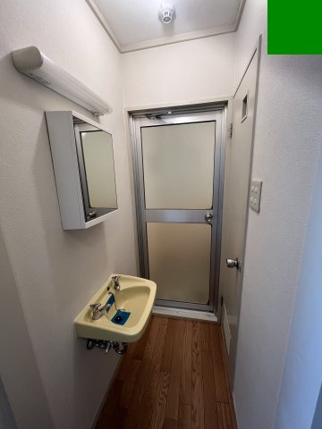 山田ビルの洗面所|使いやすい洗面所です