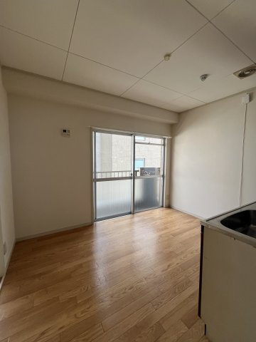 山田ビルの居間・リビング|おしゃれなリビングです