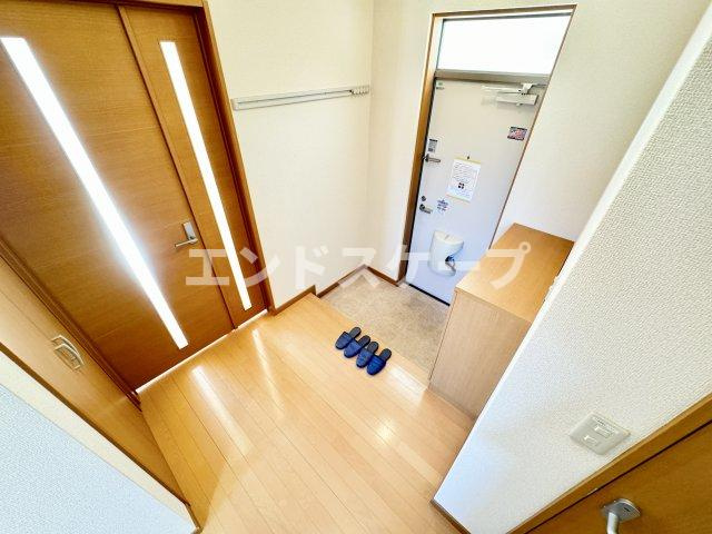 カーサ・セレーノの玄関|高崎、前橋エリアのお部屋探しはエンドスケープまで！お客様の理想お聞かせ下さい♪
