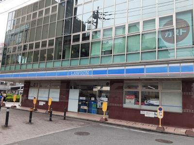 ローソン 中山駅前店まで80ｍ