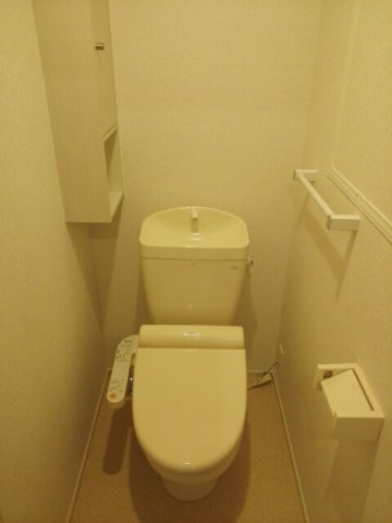 プラシード・プリムラＡのトイレ|落ち着いたトイレです