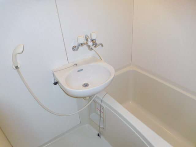 JOHNANハイツの浴室