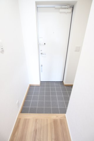 コンフォートKの玄関