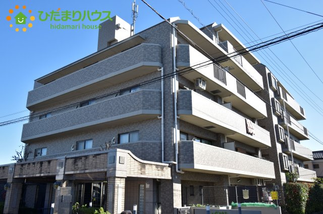 コスモ大宮宮原ロイヤルフォルムの外観