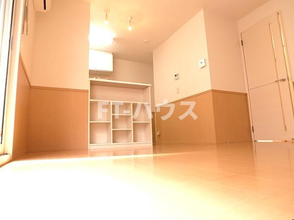 習志野市東習志野３丁目のアパートの居間・リビング