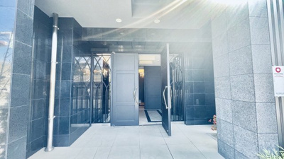 【エントランス】 | プレミアム菱屋西