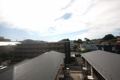 【展望】 | 藤和新横浜コープ | 藤和新横浜コープ　　　陽を遮る建物もありませんので、陽当り・眺望良好です♪