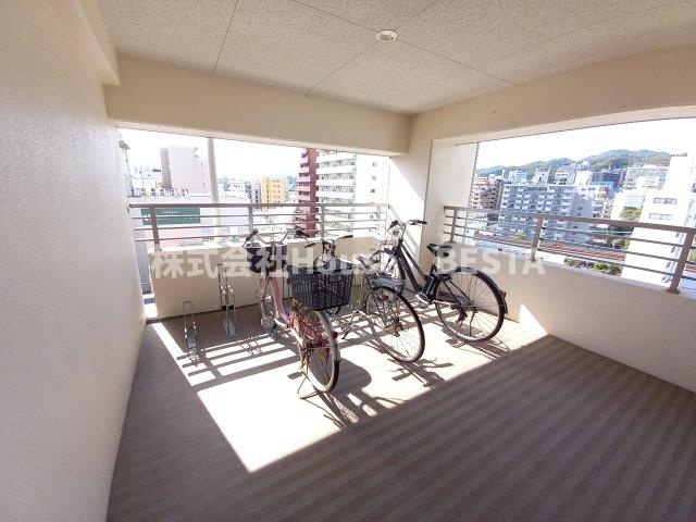 ボンニー元町の駐車場