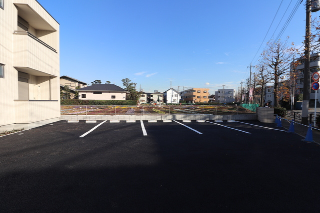 アーバンコート武蔵中原の駐車場