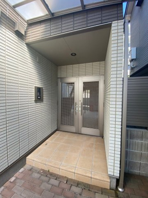 【エントランス】 | COMFORT FLATS 曽根東町