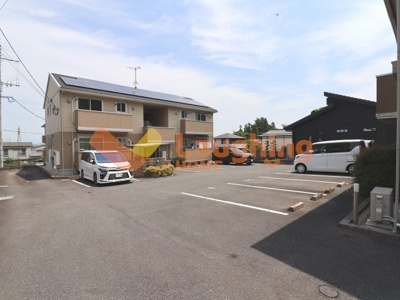 【駐車場】 | ワレア城前 | 駐車場です