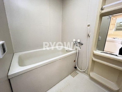 【浴室】 | 山崎マンション | 掲載の写真は退去前の写真となります。