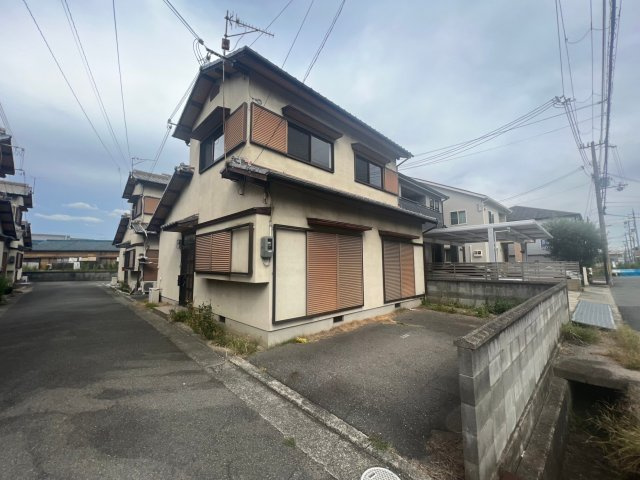 土山４丁目貸家の外観