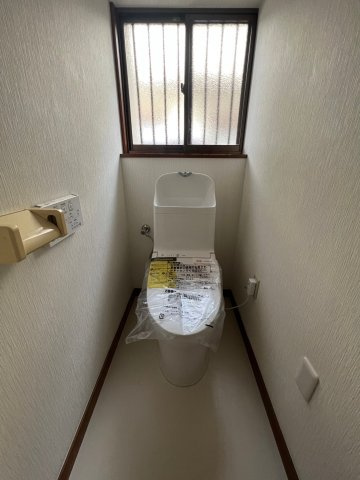 土山４丁目貸家のトイレ