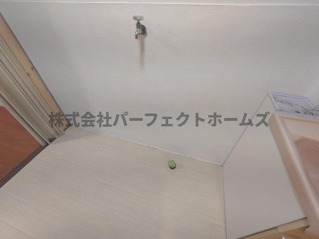 池田西町テラスハウス賃貸のその他|洗濯機置場です