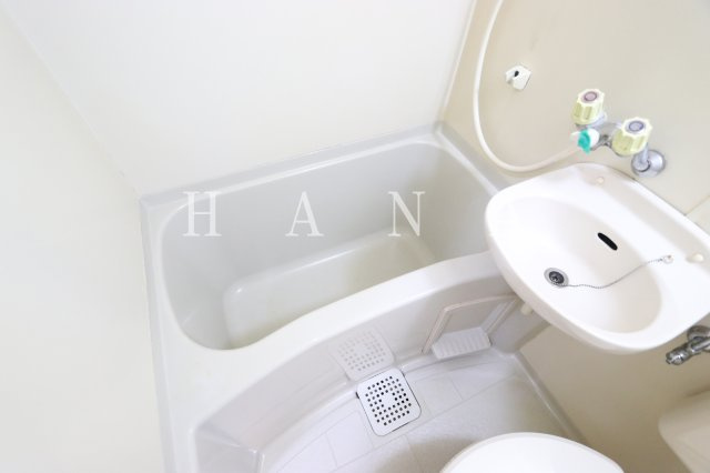 メゾン・ド・三恵の浴室