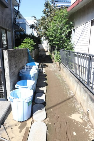 メゾン・ド・三恵のエントランス