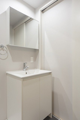 【独立洗面台】 | CROSS AVENUE春日 | 別号室の写真になります。現況優先。