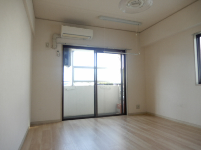 神戸市垂水区仲田３丁目の賃貸マンションの子供部屋