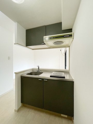 【キッチン】 | グランレーヴ大橋 | 別号室の写真になります。現況優先。