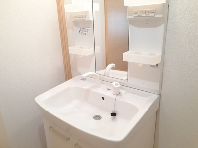 【洗面所】 | アクティブ・ウィングⅦ | ゆったりとスペースのある洗面所