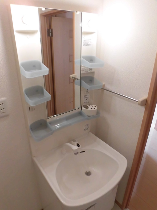 セジュールさくらの独立洗面台|独立洗面化粧台付き