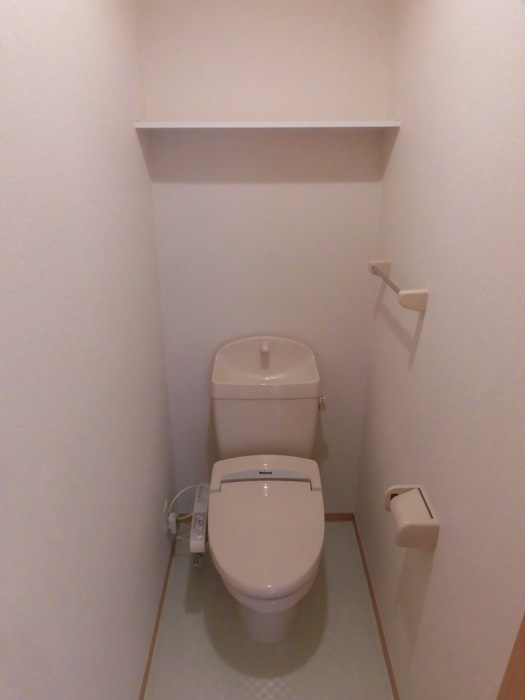 セジュールさくらのトイレ|落ち着いたトイレです