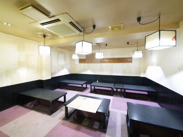 萬田店舗の内装