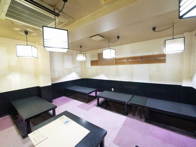 萬田店舗の内装
