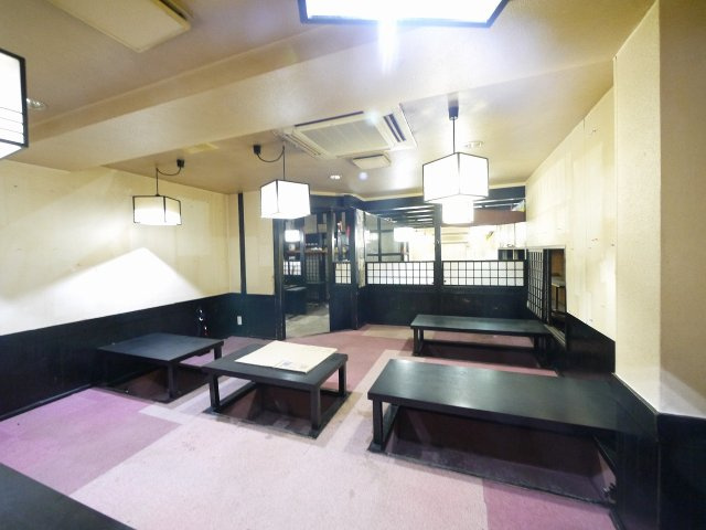 萬田店舗の内装